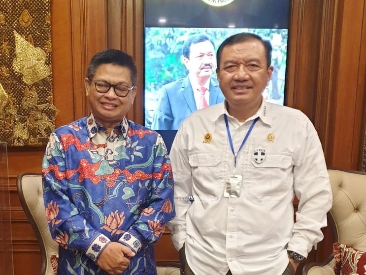 20-BIN_Foto Utama Gandeng
