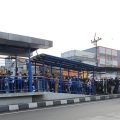 Jam Operasional Dikurangi, Penumpang Transjakarta Menumpuk di Halte Busway