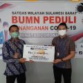 BUMN Peduli, Jamkrimdo Mamuju Serahkan Bantuan Penanganan Covid di Sulbar