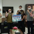 Pekerja Bumiputera  Serahkan Bantuan Hasil Donasi ke Markas Gugus Tugas Penanganan Covid-19