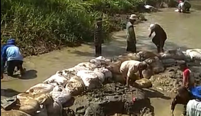 Perbaikan Tanggul di Kecamatan Kesesi, Pekalongan Jawa Tengah