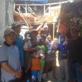 Sosialisasikan Protokol Kesehatan, FKDM Jakut Salurkan Daging Kurban Kepada Masyarakat Pemulung