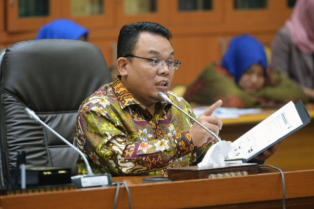 Anggota Komisi IX DPR Saleh Partaonan Daulay - keuanganonline.id