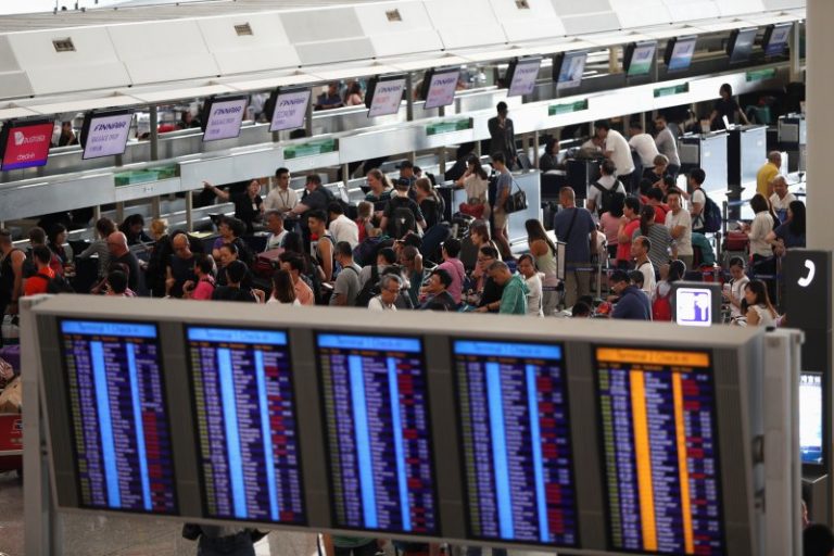 HongKong-Protest-Airport-Reopened-13082019_1
