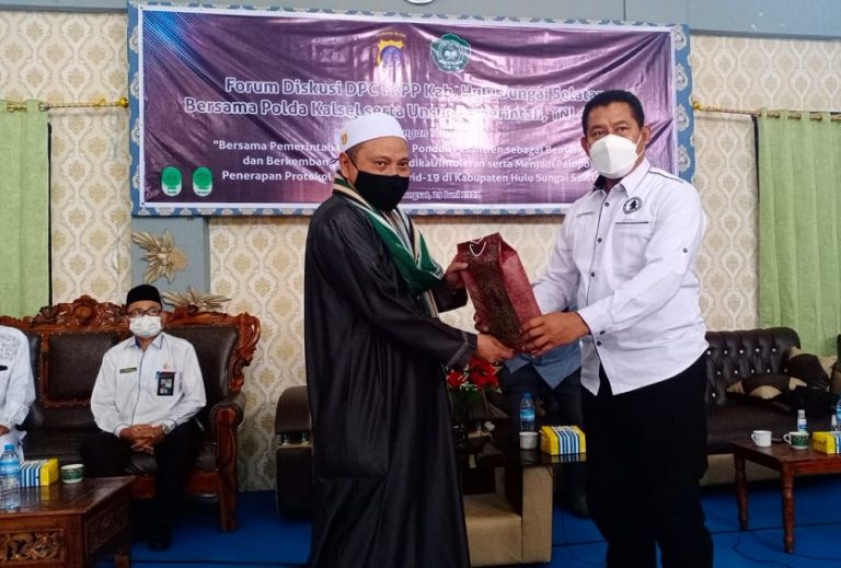 Polda Kalsel menggelar silaturahmi bersama DPC FKPP se-Kabupaten Hulu Sungai Selatan