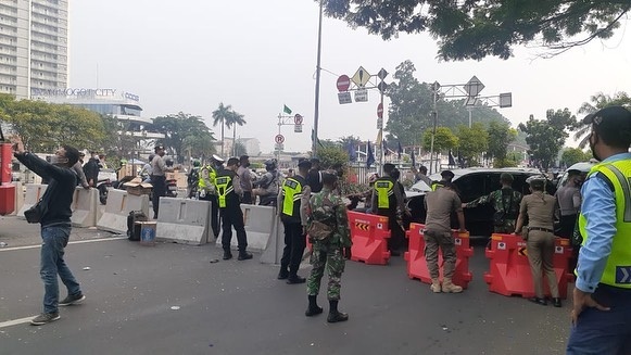 Pelaksanaan pembatasan mobilitas pada masa PPKM Darurat,
