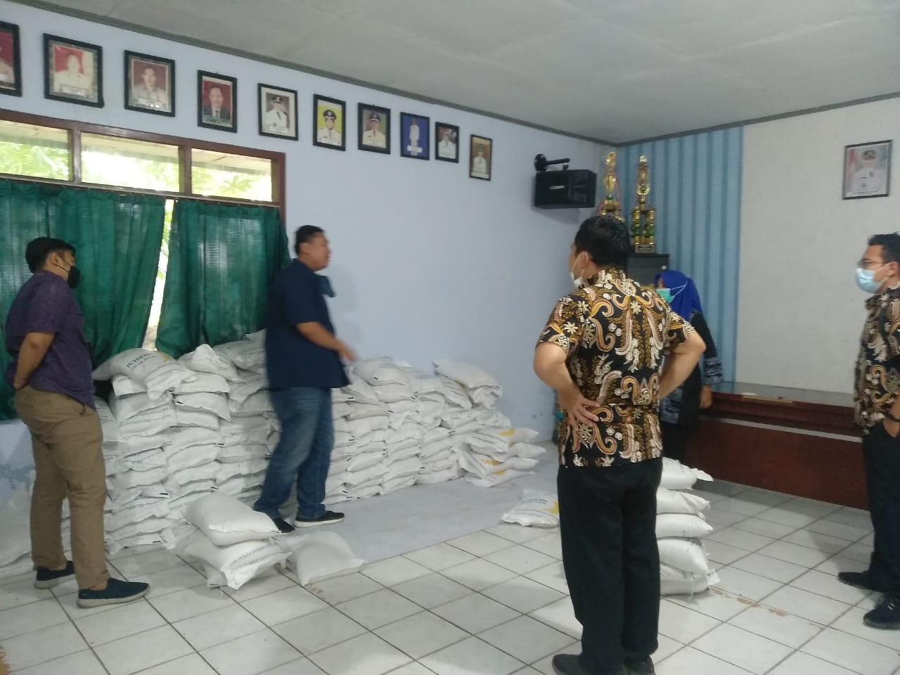 Beras Bulog Bansos PPKM