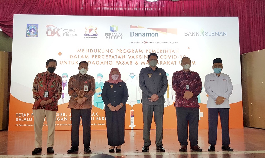 Foto 6. Seremoni Vaksinasi di Sleman