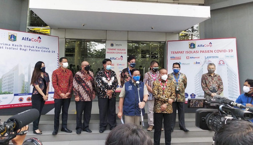 Tim AlfaCorp bersama Anies Baswedan, Gubernur DKI Jakarta