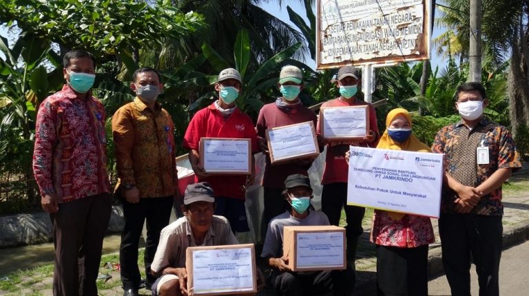 PT Jamkrindo serahkan Bantuan dan Tanggung Jawab Sosial Kepada Masayarakat di Kota Banten