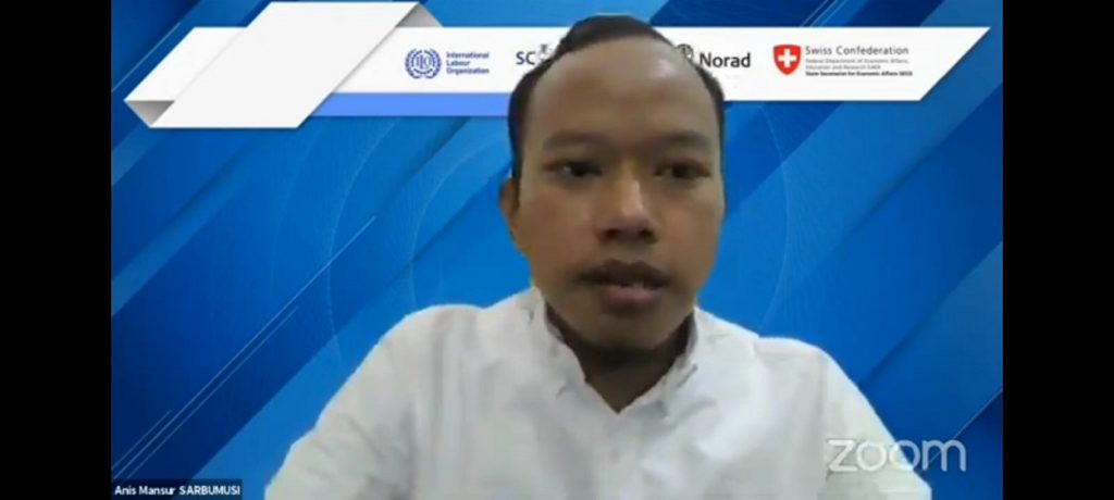 Anis Mansur aktivis K-SARBUMUSI pada ILO SCORE Gender Training pada Rabu (15/9/2021).