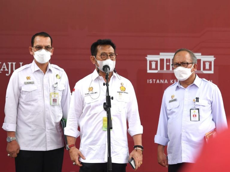 Menteri Pertanian Syahrul Yasin Limpo dalam keterangannya seusai mengikuti rapat Di Istana Negara