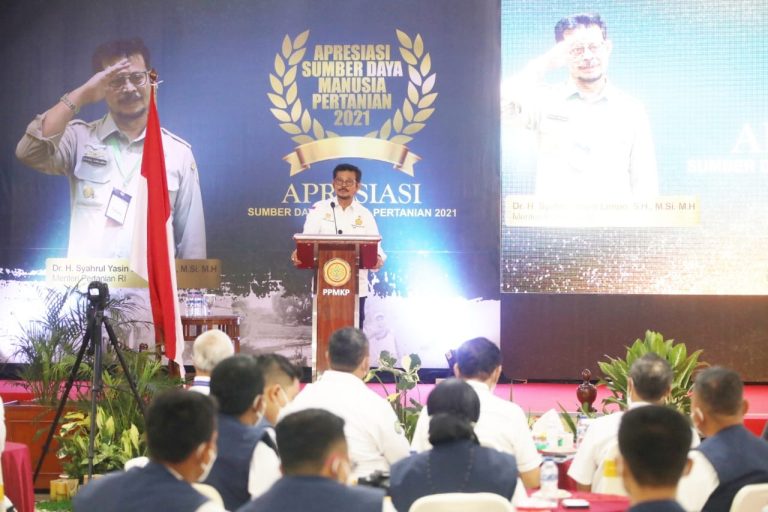 Menteri Pertanian Syahrul Yasin Limpo saat memberikan sambutan, di Pusat Pelatihan Manajemen dan Kepemimpinan Pertanin (PPMKP), Ciawi, pada Rabu, 22 Desember 2021