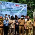 Jamkrindo Serentak Tanam Pohon Penghijauan di Garut dan Tuban