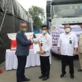 Menteri Pertanian Syahrul Yasin Limpo (Mentan SYL) saat melepas ekspor pakan ternak hasil produksi salah satu perusahaan swasta di kawasan Tangerang Selatan, Selasa (15/2).