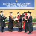 Menteri Pertanian Syahrul Yasin Limpo (SYL) mendapatkan gelar Profesor Kehormatan dalam Bidang Hukum Tata Negara dan Kepemerintahan pada Fakultas Hukum Universitas Hasanuddin.