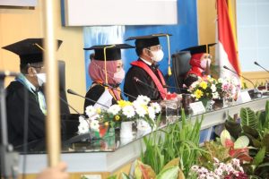 Menteri Pertanian Syahrul Yasin Limpo (SYL) mendapatkan gelar Profesor Kehormatan dalam Bidang Hukum Tata Negara dan Kepemerintahan pada Fakultas Hukum Universitas Hasanuddin.