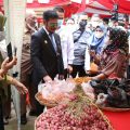 Buka Pasar Tani, Mentan Syahrul Jamin Ketersediaan Pangan Hingga Idul Fitri di Sulsel