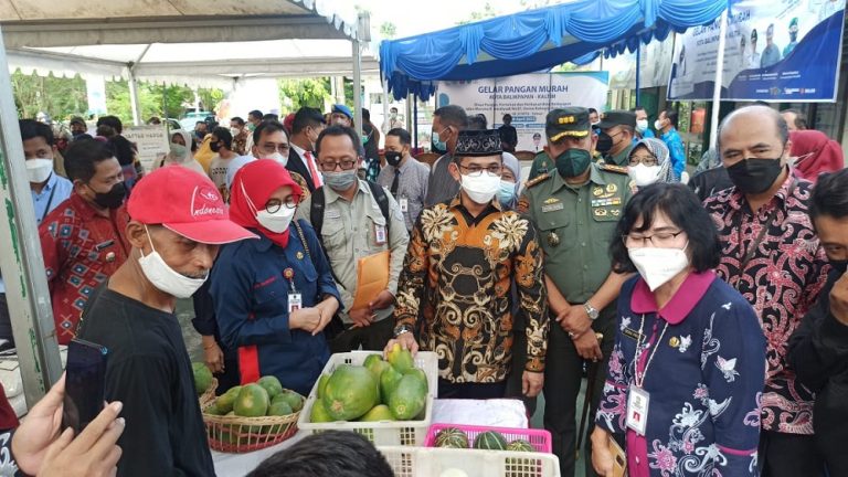 Kementerian Pertanian secara serentak melaksanakan kegiatan Gelar Pangan Murah di di Balikpapan - Kalimantan Timur.