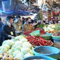 Jelang Ramadhan, Mentan Syahrul Sidak Pasar di Kota Makassar