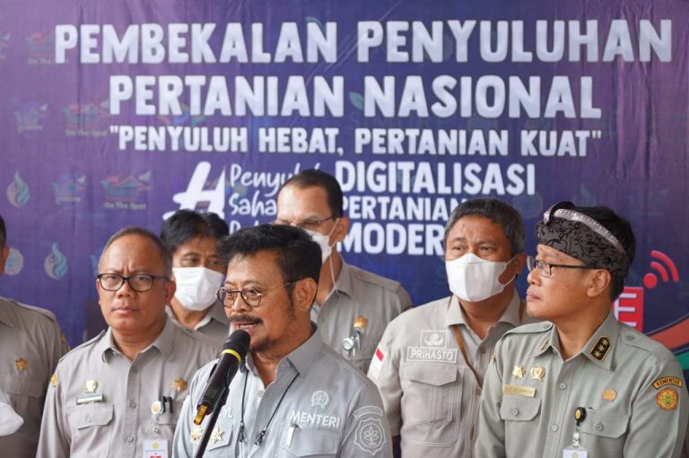 Menteri Pertanian Syahrul Yasin Limpo (Mentan SYL) melaunching program mobil Ngobrol Asyik atau mobil Ngobras pertanian