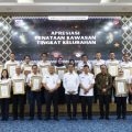 PJ Gubernur Heru Beri Penghargaan Penataan Kawasan Terbaik Tingkat Kelurahan Tahun 2023