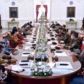 Presiden Jokowi Bertemu Perwakilan Industri Jasa Keuangan di Istana Merdeka
