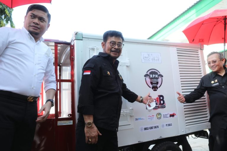 Menteri Pertanian Syahrul Yasin Limpo (SYL) meresmikan Rumah Potong Hewan (RPH) Modern