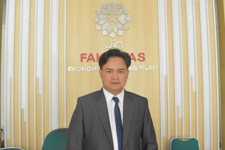 Ketua Jurusan Manajemen Keuangan Syariah (MKS) Fakultas Ekonomi dan Bisnis Islam (FEBI), Dr. H. Dadang Husen Sobana, M.Ag., CSBA