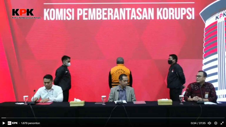 Pengacara Lukas Enembe -KPK