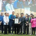 Gelar Jalan Sehat dan Minum Herbal Peserta Terbanyak, Kementan Pecahkan Rekor Dunia