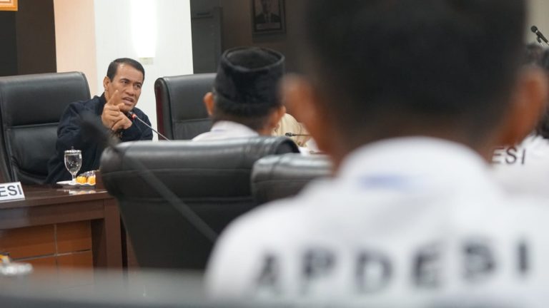 Menteri Pertanian (Mentan) Andi Amran Sulaiman saat pertemuan dengan APDESI