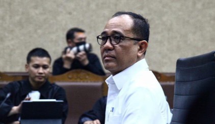 rafael-alun-trisambodo-sidang-perdana-kasus-tppu-gratifikasi-2_169