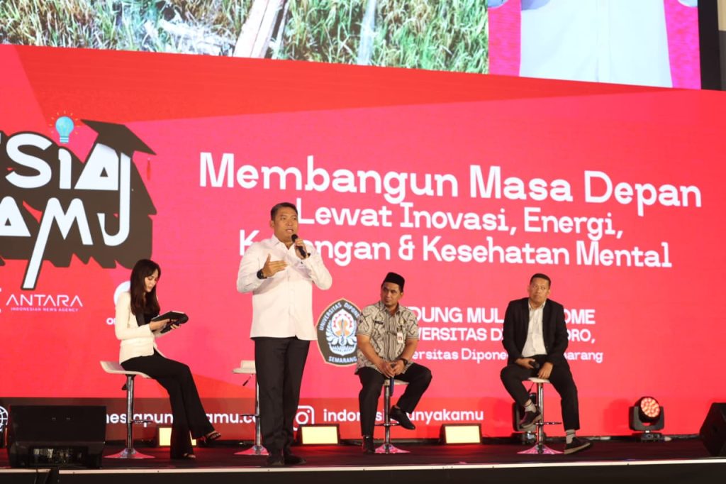 Wakil Menteri Pertanian (Wamentan), Sudaryono saat menjadi pembicara di Universitas Diponegoro (Undip), Semarang, Jawa Tengah, Selasa (2/11/2025). Foto: Istimewa